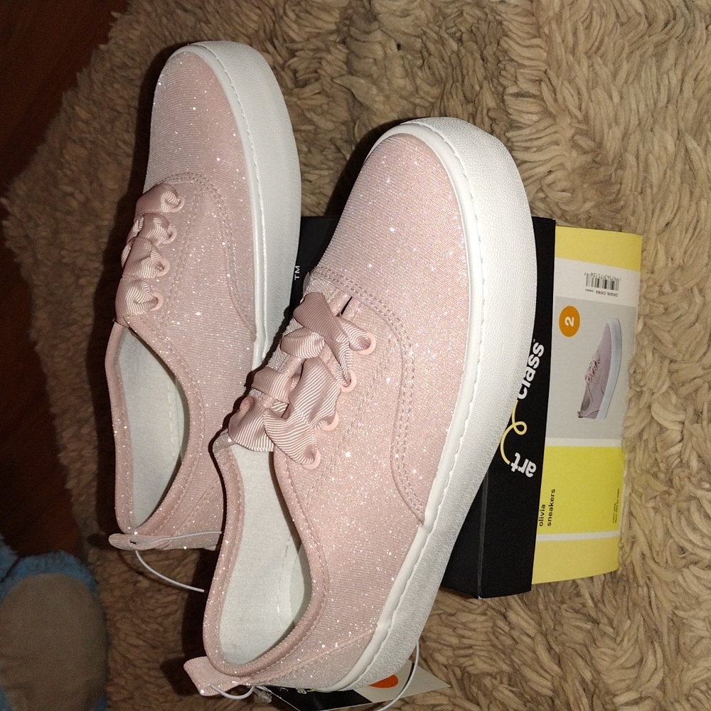 Olivia Sneakers size 2